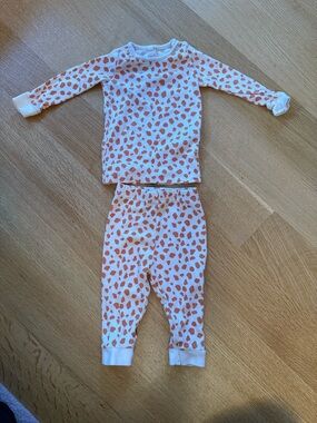 Baby MoriWhite and Orange Giraffe 🦒 Spot Baby Set - SO SOFT!